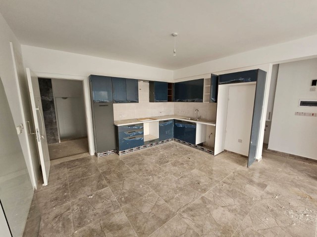 KYRENIA CENTER 3+1 PENTHOUSE ZU VERKAUFEN (300523Mr10)