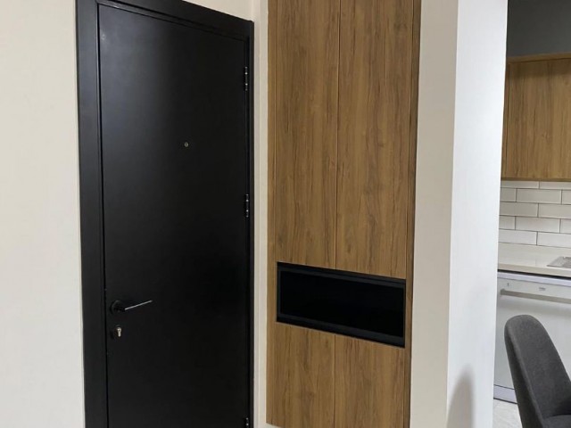 KYRENIA CENTER 2+1 WOHNUNG ZU VERMIETEN (261223MM02)