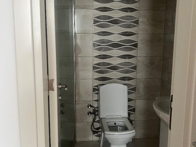 Kyrenia center 2+1 flat for rent