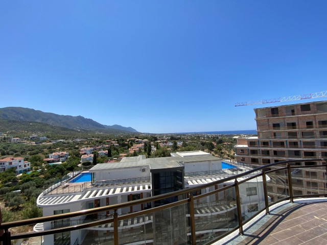 Kyrenia center penthouse for rent