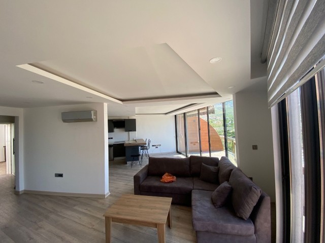 Penthouse im Zentrum von Kyrenia zu vermieten