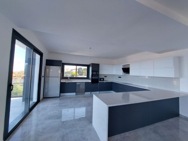 KYRENIA ARAPKÖY 3+1 ULTRA LUX VILLA FOR SALE (240124Ak02)