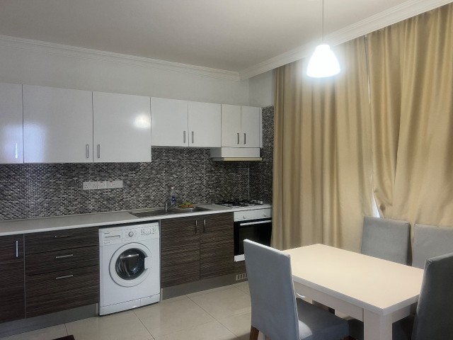 Kyrenia Zentrum 2+1 Wohnung zu vermieten