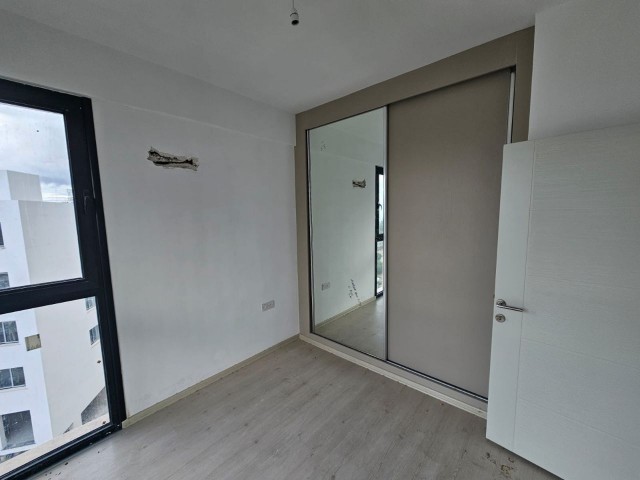 ZU VERKAUFEN KYRENIA CENTER 2+1 NEUE WOHNUNG (160224Ay01) MIT MEERBLICK