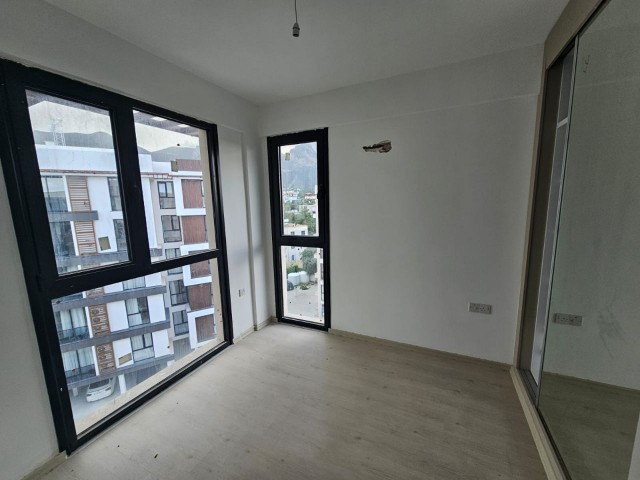 SATILIK GİRNE MERKEZ 3+1 SIFIR DAİRE (160224Ay01) 