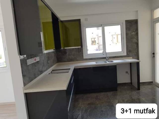 Alsancak center 3+1 flat for sale