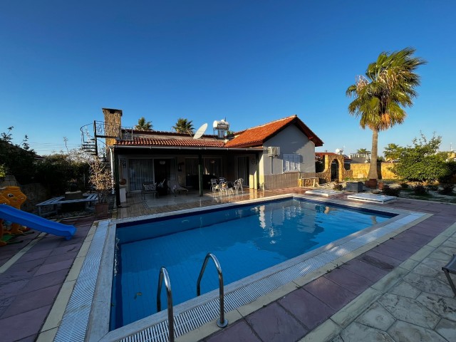 Catalkoy 3+1 single storey detached house for sale with private pool