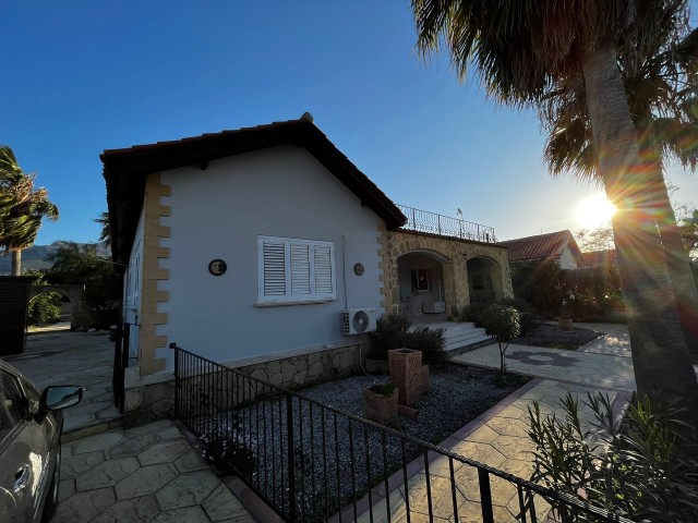 Catalkoy 3+1 single storey detached house for sale with private pool