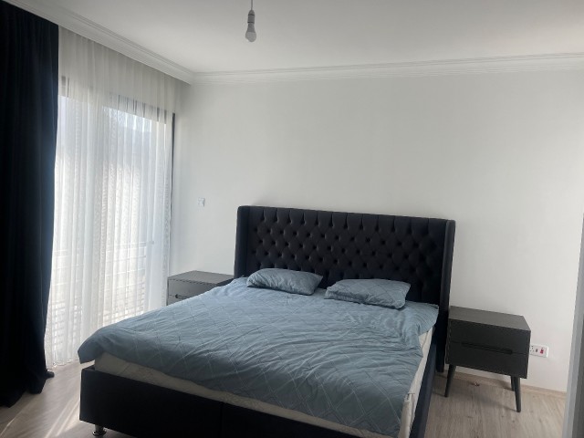 Alsancak merit park yakin 3+1 ozel havuzlu satilik villa 