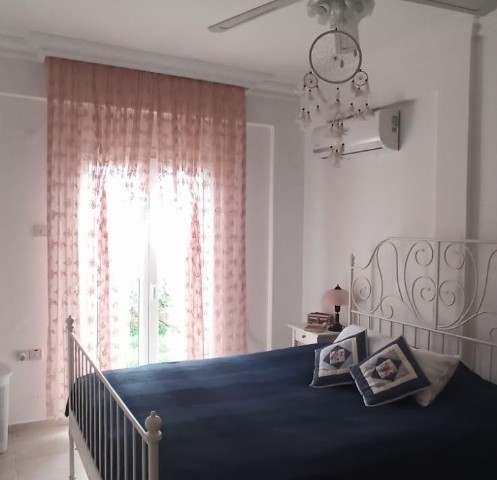 Alsancak 3+1 single storey villa with private pool for sale