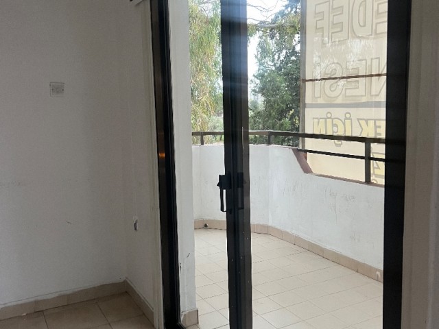 Kyrenia center 3+1 for rent