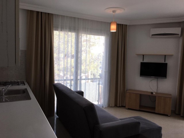 Kyrenia Zentrum 2+1 Wohnung zu vermieten