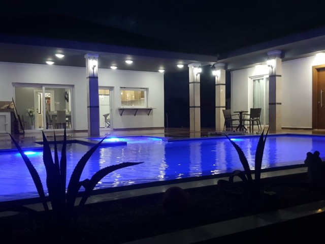 Alsancak 4+2 luxury villa