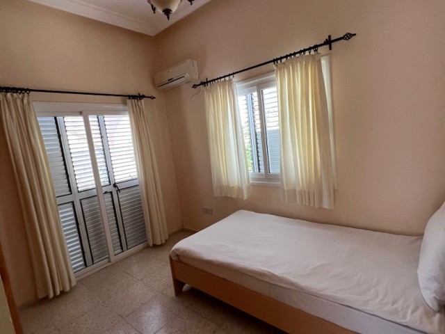 3+1 flat for rent with private pool in Lapta