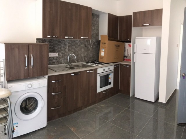 Lefkoşa Hamitköy de Cadde Mutfağa Çok yakın 2+1 Full Eşyalı Kiralık Daire