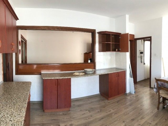 Dereboyu’nda Cadde Üzeri 3+2 Full Eşyalı Çok Bakımlı Daire 