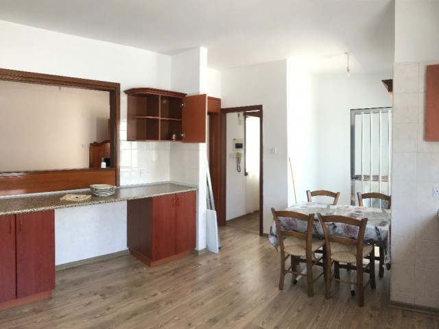 Dereboyu’nda Cadde Üzeri 3+2 Full Eşyalı Çok Bakımlı Daire 