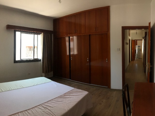 Dereboyu’nda Cadde Üzeri 3+2 Full Eşyalı Çok Bakımlı Daire 