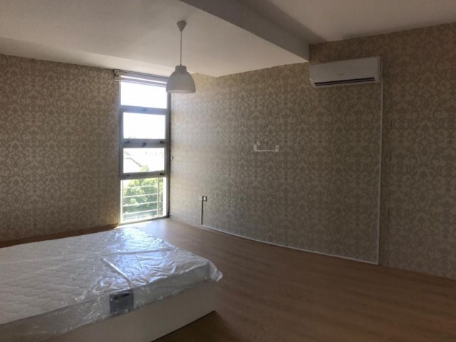 Lefkoşa Ortaköy'de 2+1 Dublex Lüks Full Eşyalı Daire 