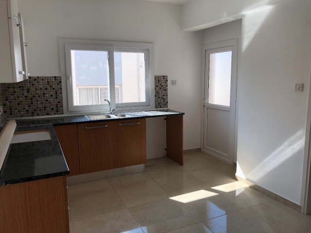 Flat To Rent in Köşklüçiftlik, Nicosia