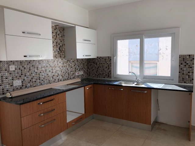 Flat To Rent in Köşklüçiftlik, Nicosia