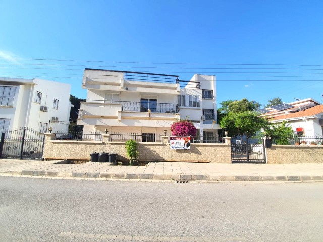 Ground Floor Apartment for Commercial Rent in the Köşklüçiftlik District of Nicosia! ** 