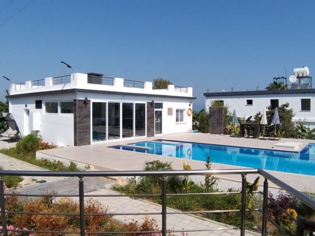 Villa  in Alsancak, Kyrenia