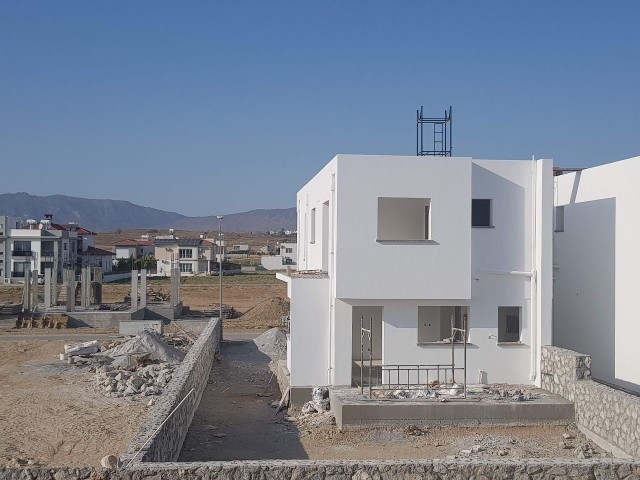 3+1 Detached Villa With Large Garden In Gonyeli Area Is For Sale ** 