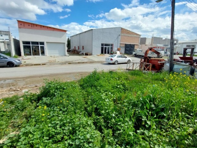 Commercial For Sale in Nicosia Alayköy Industrial Zone ** 