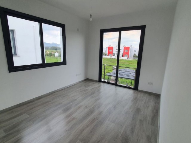 Lefkoşa Kaymaklı/Dumlupınar bölgesinde SATILIK 3+1 DAİRE