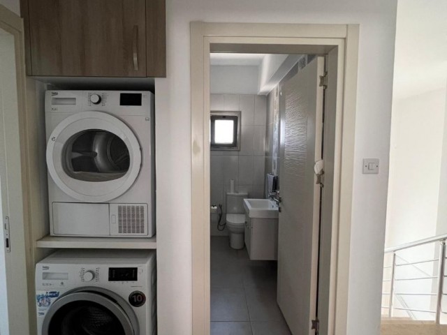 Lefkoşa Dumlupınar Bölgesinde 3+1 KİRALIK Tam Müstakil Villa