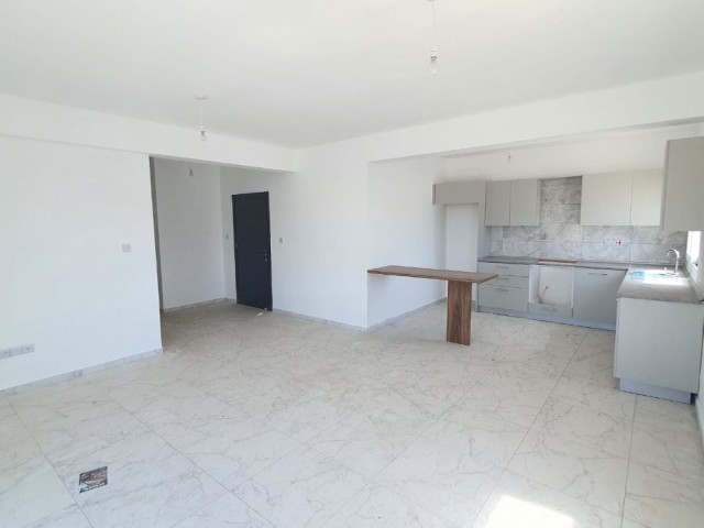 LEFKOŞA K.KAYMAKLI'DA SATILIK 2+1 APARTMAN DAİRESİ