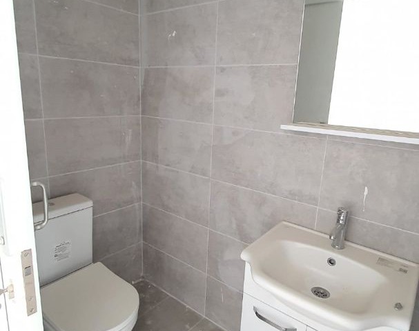 LEFKOŞA K.KAYMAKLI'DA SATILIK 2+1 APARTMAN DAİRESİ