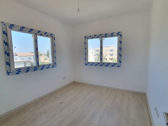 LEFKOŞA K.KAYMAKLI'DA SATILIK 2+1 APARTMAN DAİRESİ