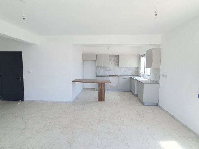 LEFKOŞA K.KAYMAKLI'DA SATILIK 2+1 APARTMAN DAİRESİ