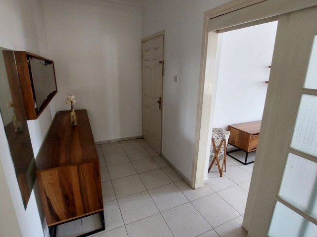 Furnished Apartment for Sale in Nicosia Küçük Kaymaklı Yeni Sunday Area ** 