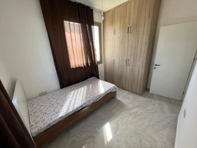 Zu Verkaufen In Nikosia Hamitköy Bereich 2 + 1 Mast Top 1. Etage Wohnung ** 