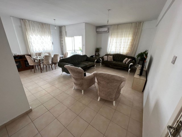 3 + 1 Apartment for SALE in Nicosia Hamitkoy District ** 