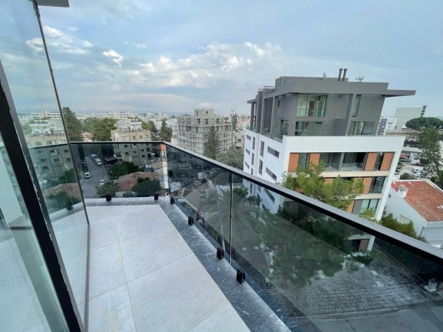 Lefkoşa Yenişehir Bölgesinde Güzel Bir Konuma Sahip SATILIK Sıfır Penthouse Daireler!