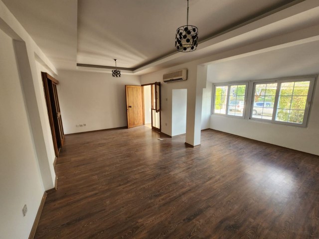 Zu verkaufen in Nicosia Taşkınköy Region 3 + 1 Cost-Free Duplex Sozialwohnung!