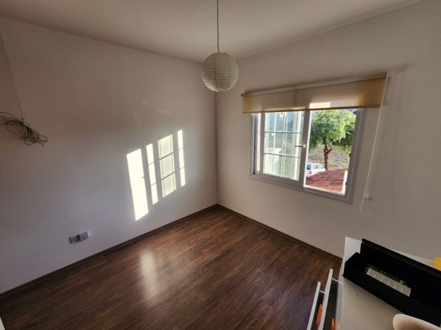 Zu verkaufen in Nicosia Taşkınköy Region 3 + 1 Cost-Free Duplex Sozialwohnung!