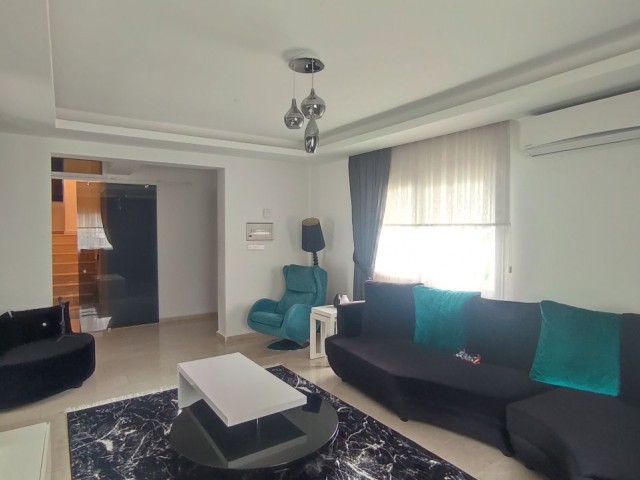 Gönyeli, Lefkoşa'da müstakil, modern dizaynıyla satılık villa