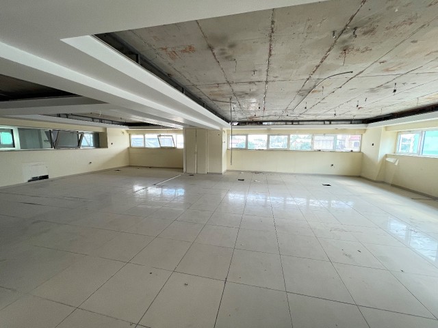 300 m2 Store for Rent on the Main Street in Nicosia Küçük Kaymaklı Area!