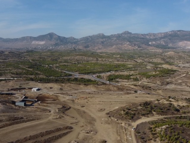 Uluslararası Kıbrıs Üniversitesi Yanında Satılık Arazi
