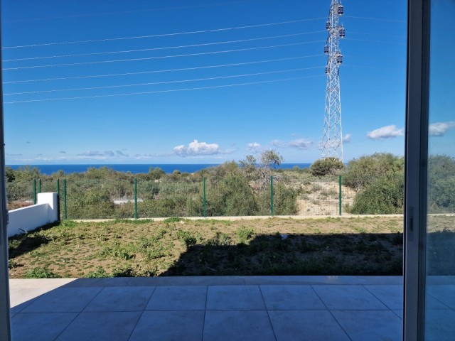 Opportunity for Nature Lovers: Villa and 450 m² Land for Sale in Çatalköy