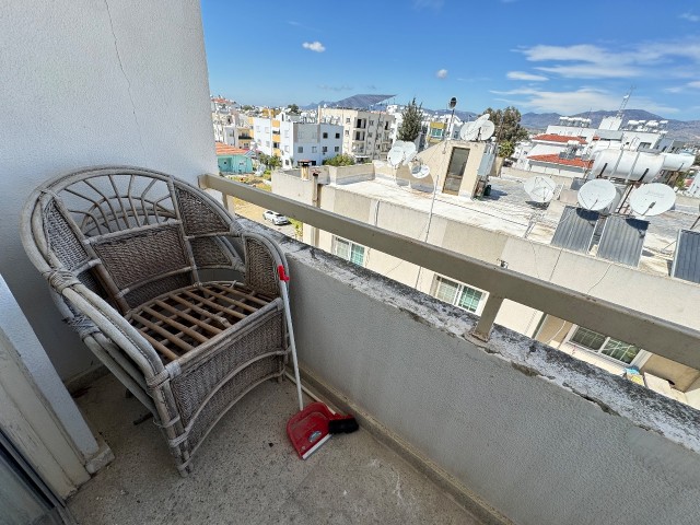 Zentral gelegenes Apartment mit 3 Schlafzimmern zu vermieten in der Marmararegion, nur wenige Gehminuten von der Bushaltestelle entfernt!