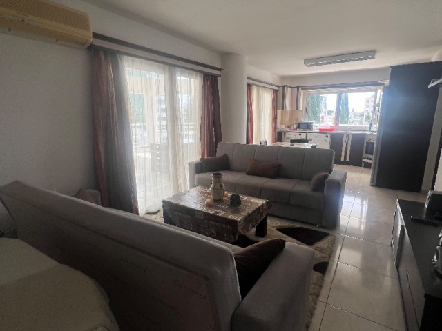 LEFKOŞA K.KAYMAKLI MERKEZİ KONUMDA KİRALIK FULL EŞYALI 2+1 PENTHOUSE !! 