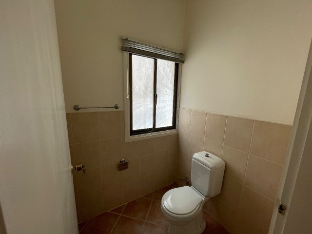 4+1 Flat for Commercial Rent Right Opposite of Nicosia State Hospital