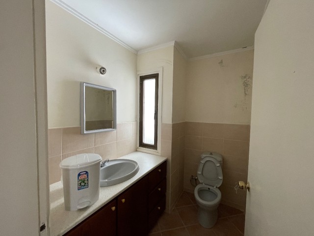 4+1 Flat for Commercial Rent Right Opposite of Nicosia State Hospital