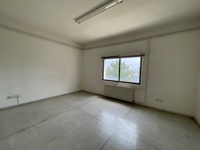 4+1 Flat for Commercial Rent Right Opposite of Nicosia State Hospital